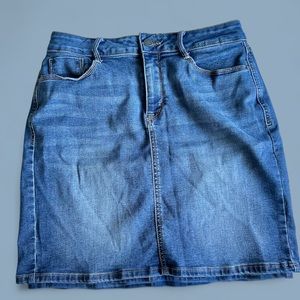Apt 9 Mini Jean Denim Skirt - Medium Blue Wash - Size 8 NWOT
